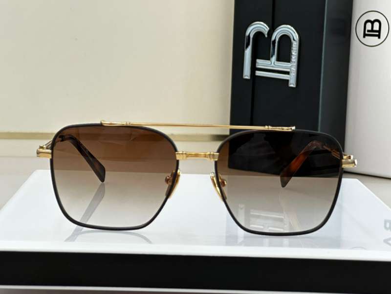 Picture of Balmain Sunglasses _SKUfw52140000fw